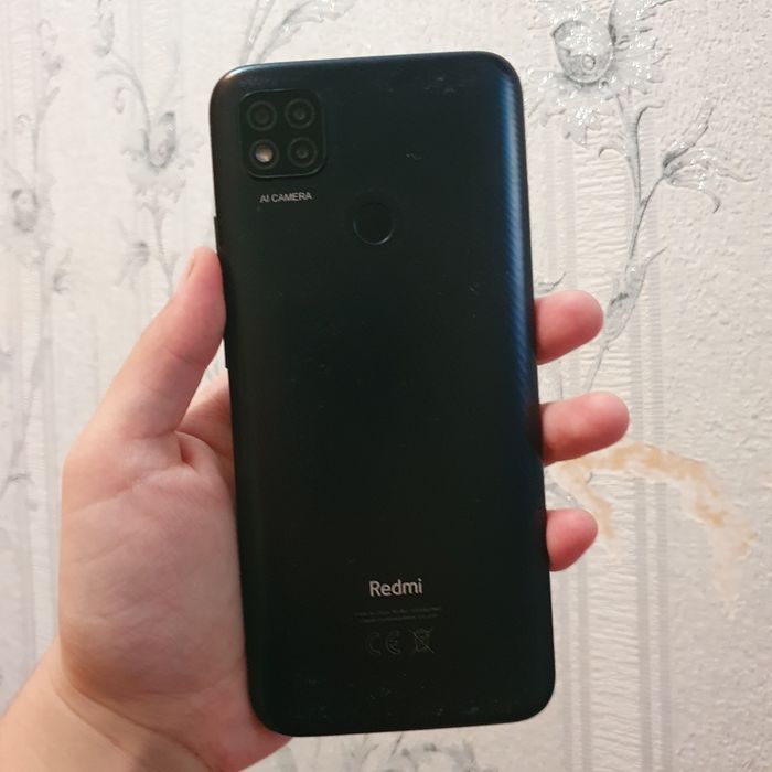 Redmi telefoni zudlik bilan sotiladi