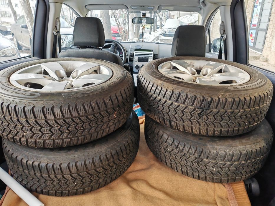 4 Roti 205 60 R16