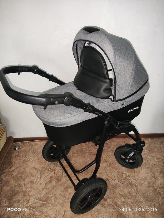 Продам коляску 3в1