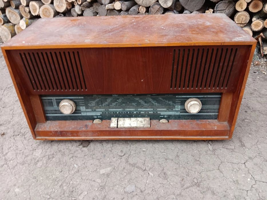 Aparat radio anu 2000