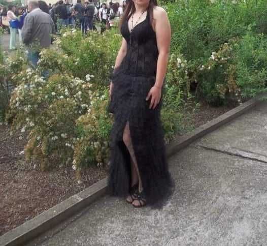 Aбитюриентска рокля