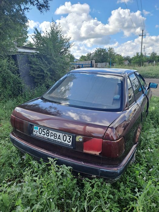 Продам машину Audi 80