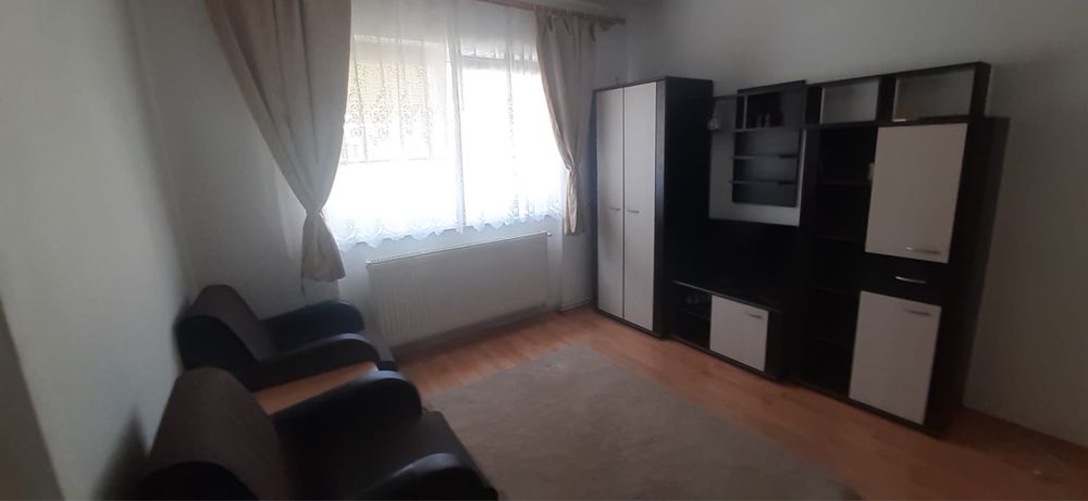 Inchiriez apartament cu 2 camere