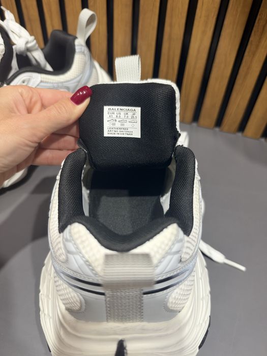 Кроссовки Balenciaga размер 40