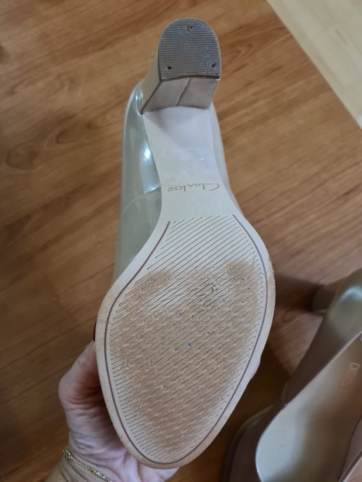 Pantofi Clarks piele lacuita 37