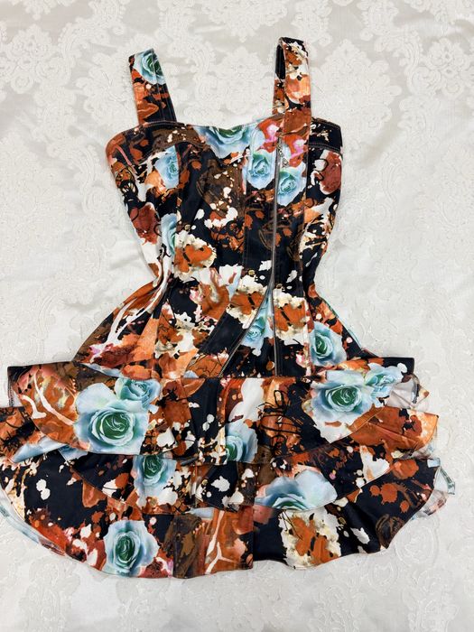 Все платья по 2000 тг