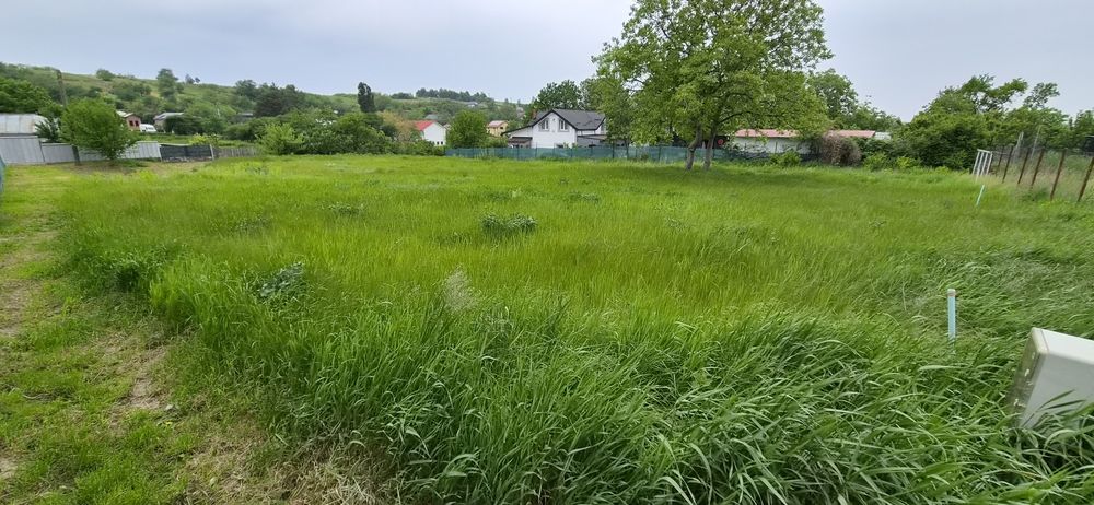 Teren de vânzare