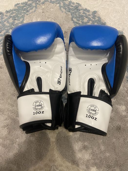 Боксерские перчатки,синие
