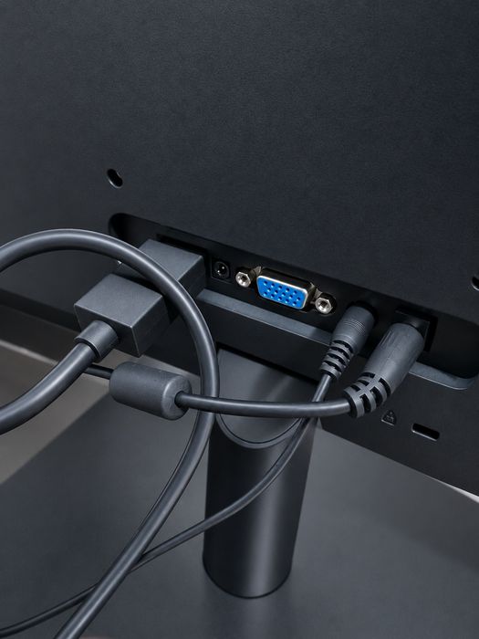 Monitor negru AOC