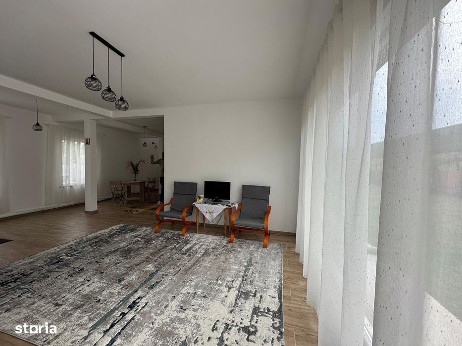 Casa individuala P+1  6camere 717 mp teren zona Aviatiei-Valea Lunga