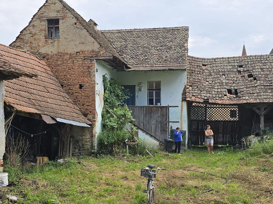 Vand casa sosească in Movile
