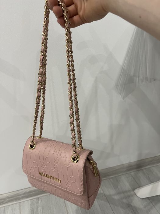 Valentino чанта за през рамо ‘Pattina’