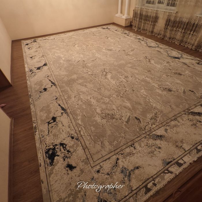 Продается ковер в очень хорошем качестве