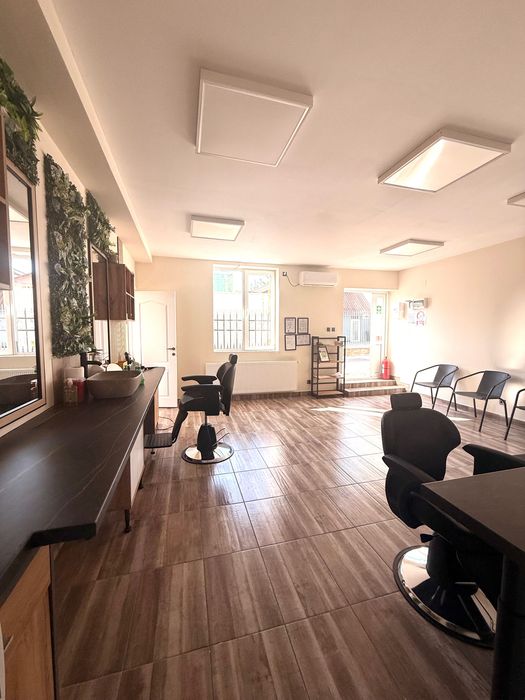 AFACERE DE VÂNZARE: SALON (frizerie,coafor,cosmetică)