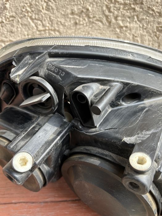 Фары передние на ВАЗ 2171 Приора