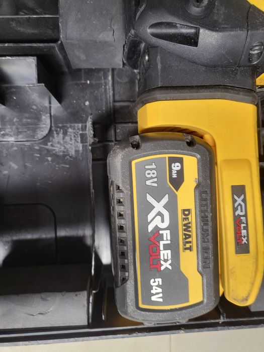 DeWalt DCH614 54V pikamar SDS Max  in stare foarte buna
