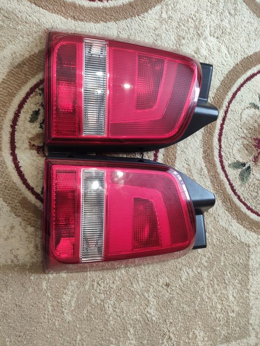 Фольксваген Т5 задние фары