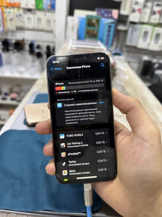iPhone X 256GB. 72%