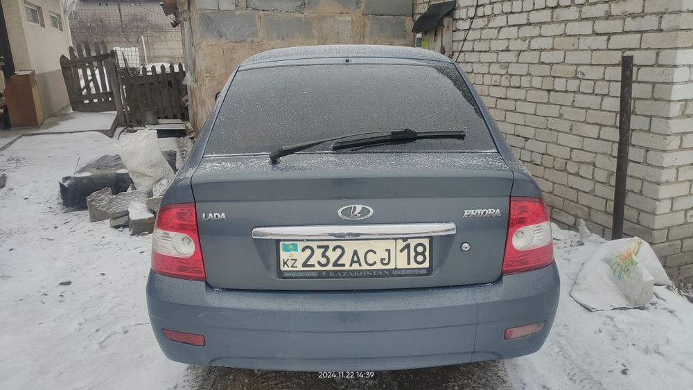 Продам автомобиль ваз 2172 приора.