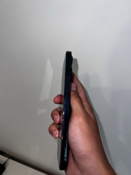 Iphone 12 PRO Max - 72% Baterie