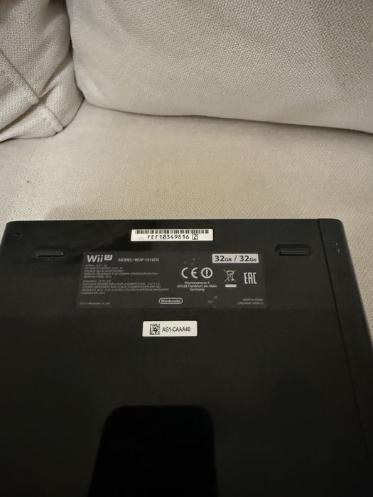 Wii U premium black 32Gb complet plus joc mario