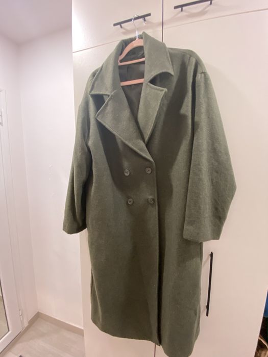 Чисто ново зимно палто
