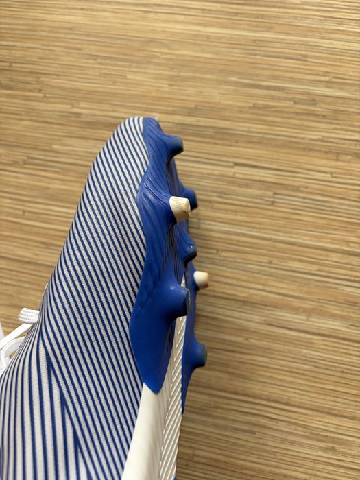 Футболни обувки/бутонки Адидас/Adidas Nemeziz