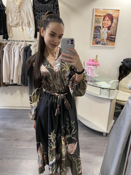 Сатенена рокля универсален размер