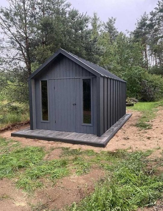 Vând foișoare și magazii