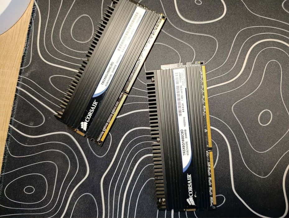 Ddr3 ram card dominator 6 GB 1600MHz