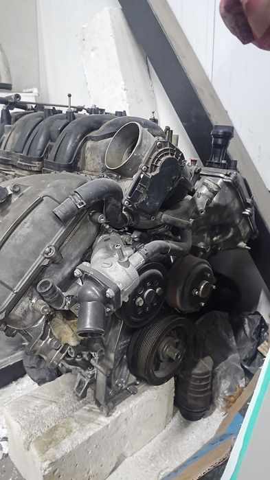 Продам двигатель на Лексус 570, б/у. Пробег 156 000км