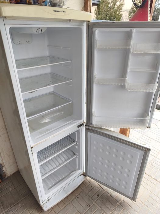 Холодильник б/у