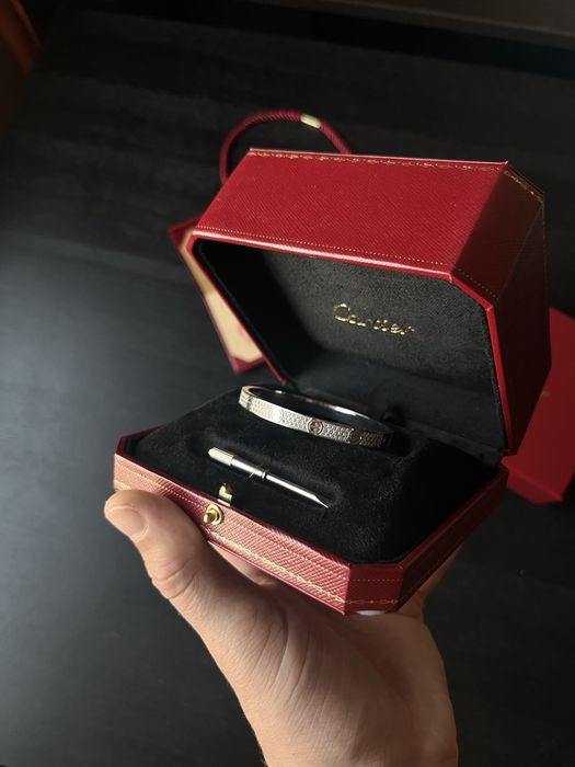 Bratara Cartier Love Silver