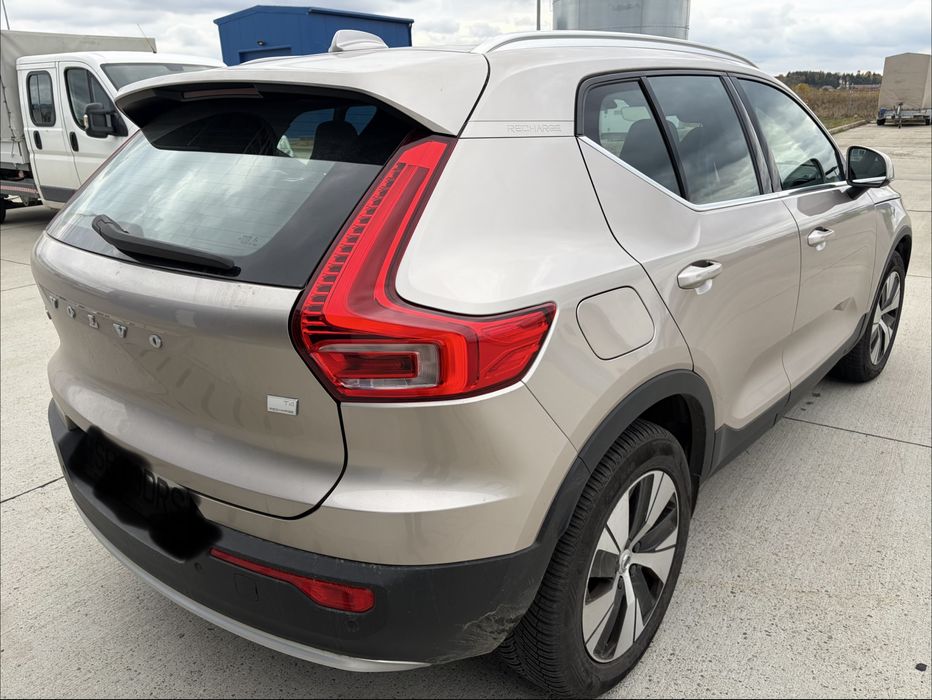 VOLVO XC40 2023 — imagine 3
