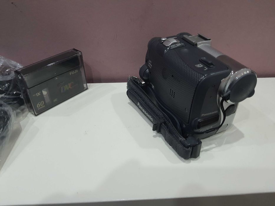 Продавам оригинална японска цифрова камера Panasonic