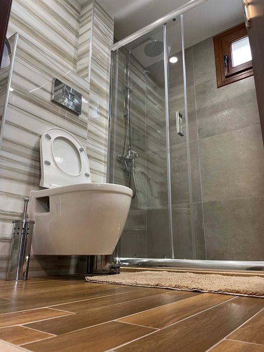 Продава  добре обзаведен двустаен апартамент в Паралия Офриниу, Гърция