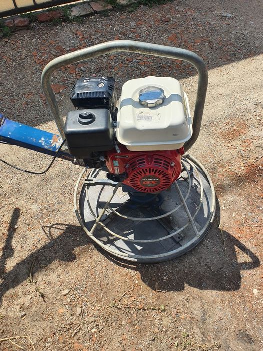 Betoniera tractabila Altrad 300l hibrida  benzina/electric vand/chirie