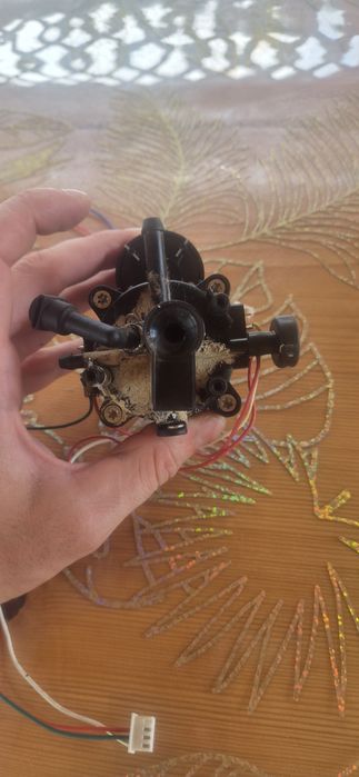 Atelier pentru repararea și igienizarea espressoarelor de cafea