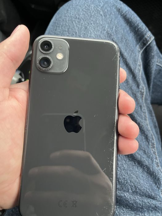Продам iPhone 11
