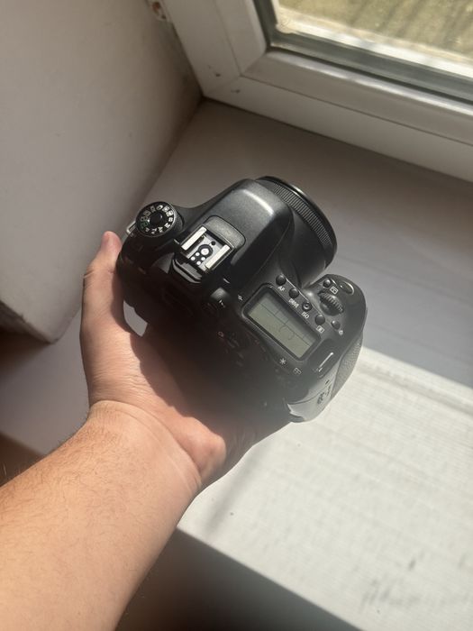 Продам Canon 80D (Читайте описание)
