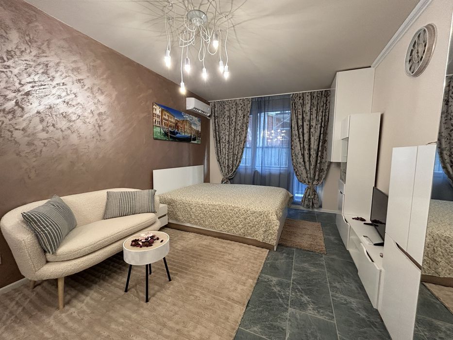 Дава се под наем Едностаен апартамент в София, Център - 35 кв.м за 115000 € - Снимка #4