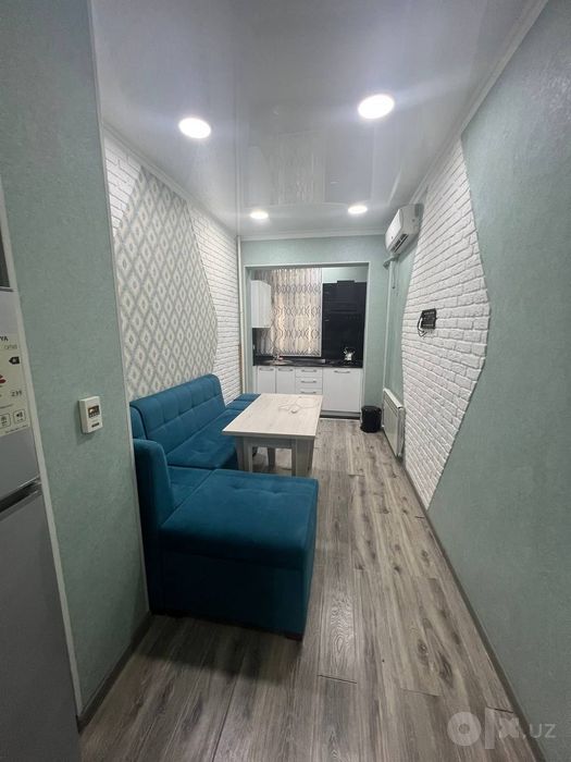Продается 3х ком квартира, ориентир: метро Ойбек, 72м²