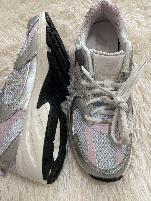 Adidasi Originali  NEW BALANCE /NIKE  nr 38 Noi !