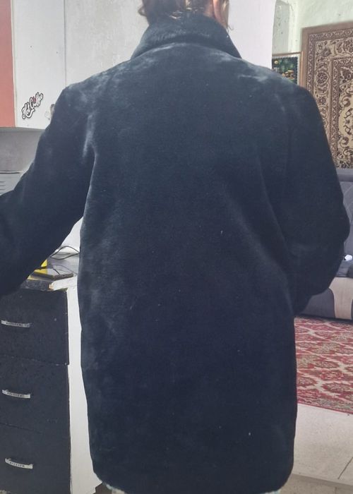 Продам каракулевую шубу