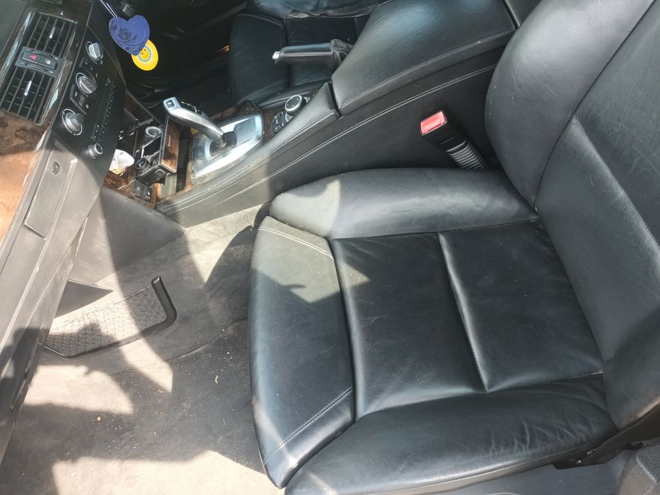 Dezmembrez BMW E60 motor 2.0 N47