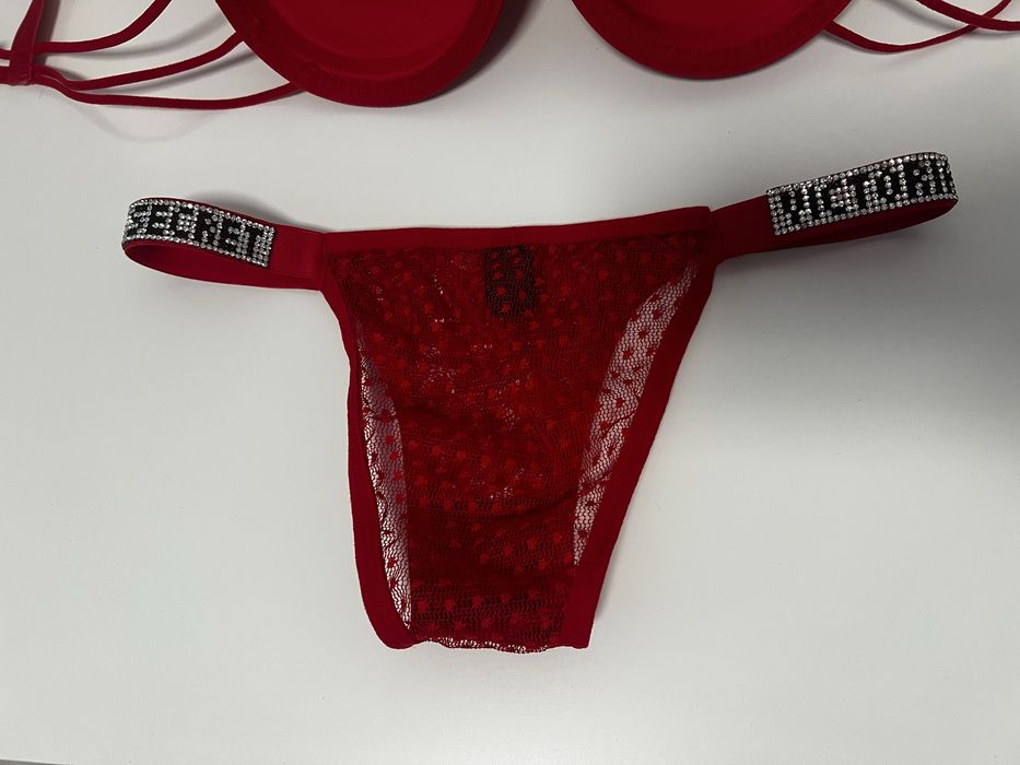 Set lenjerie Victoria’s Secret