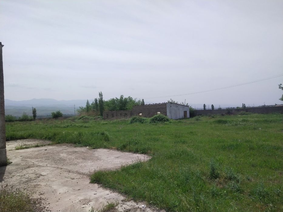 Продается земля под производство 5,5 Га Ангрен