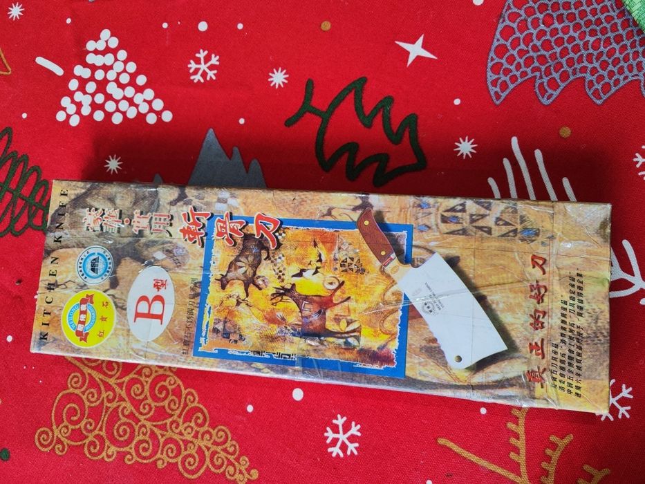 Продаю новый топор