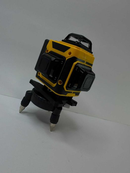 Професионален 4D лазерен нивелир Dotvix