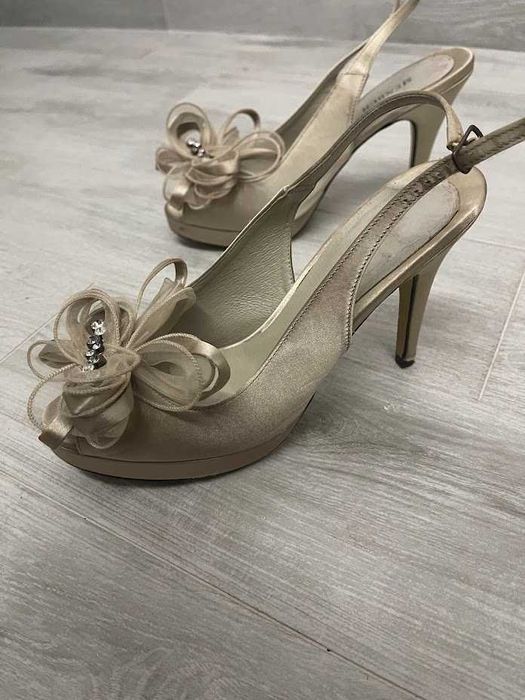 Комплект официални обувки и чанта